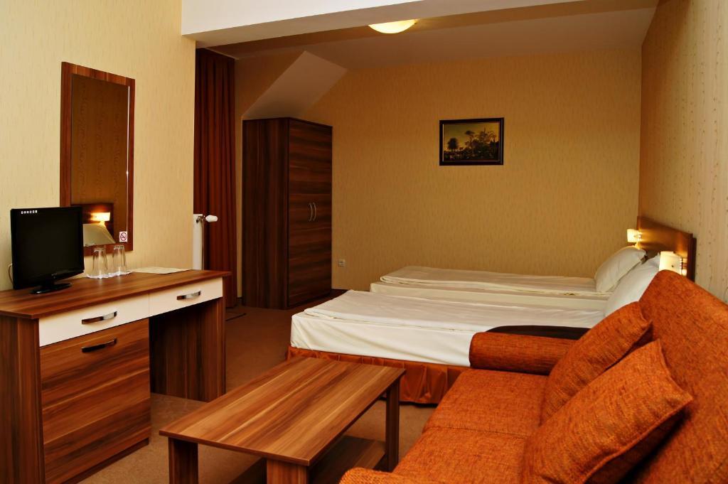 Family Hotel Ramira Kyustendil Bilik gambar